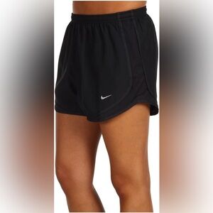 Nike Women's Dri-FIT Tempo Track Shorts in Black, Size Medium